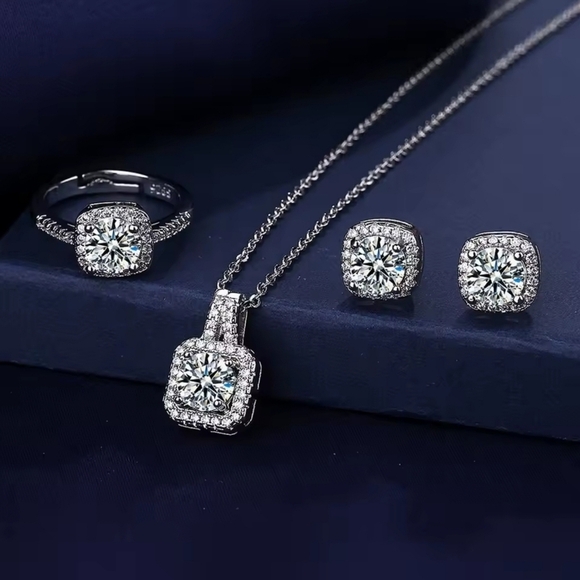✨️New Sterling Silver Cute Crystal Jewelry Set - Picture 4 of 6